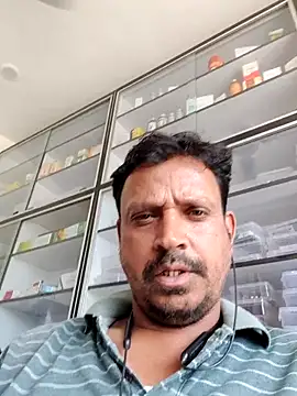 Snapshot of Raj1043 chatting on June 12, 2026, 6:33 am Raj1043 online show from June 12, 2026, 6:33 am