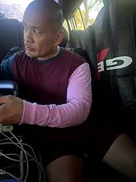 Snapshot of EatMyCake831 chatting on November 3, 2025, 8:12 pm EatMyCake831 online show from November 3, 2025, 8:12 pm