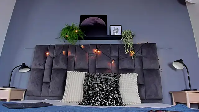 DulceAurora   online show from June 10, 2026, 2:57 am