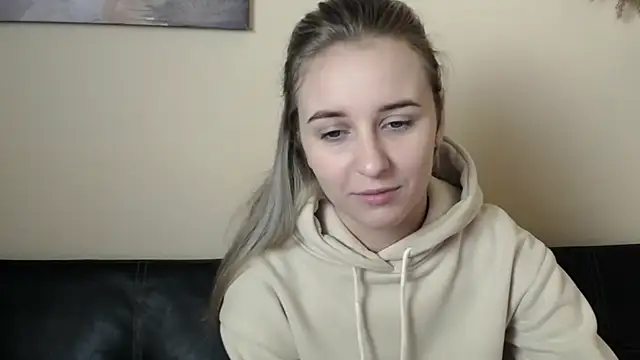  Nicole new online show from November 12, 2025, 9:13 am