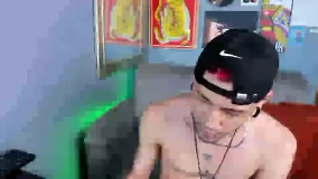 MurdockH online show from December 2, 2025, 8:43 pm