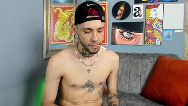 MurdockH online show from December 3, 2025, 8:52 pm