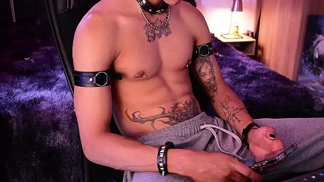 Snapshot of DemonKush-- chatting on July 12, 2026, 6:53 pm DemonKush-- online show from July 12, 2026, 6:53 pm