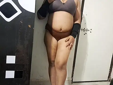 Snapshot of your_fantecy1 chatting on February 15, 2025, 8:45 pm your fantecy1 online show from February 15, 2025, 8:45 pm