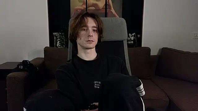 Snapshot of misterhult chatting on January 24, 2025, 2:19 pm misterhult online show from January 24, 2025, 2:19 pm