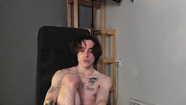 Snapshot of misterhult chatting on January 30, 2025, 2:25 pm misterhult online show from January 30, 2025, 2:25 pm
