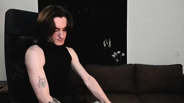 Snapshot of misterhult chatting on March 12, 2025, 2:56 pm misterhult online show from March 12, 2025, 2:56 pm