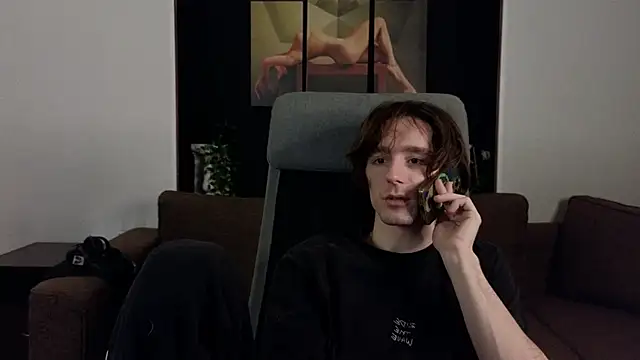 Snapshot of misterhult chatting on January 24, 2025, 5:21 pm misterhult online show from January 24, 2025, 5:21 pm