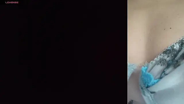 Snapshot of aurelialux chatting on November 28, 2025, 8:53 pm aurelialux online show from November 28, 2025, 8:53 pm