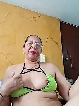 Snapshot of MATTHEW_MRANDA chatting on June 13, 2026, 6:06 pm MATTHEW MRANDA online show from June 13, 2026, 6:06 pm