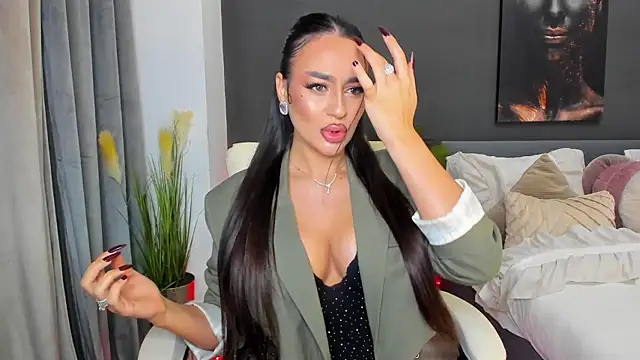 Snapshot of Sonia__Rey chatting on November 23, 2025, 7:02 pm Sonia Rey online show from November 23, 2025, 7:02 pm