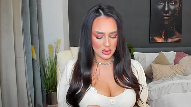 Sonia  Rey online show from December 17, 2025, 1:27 pm