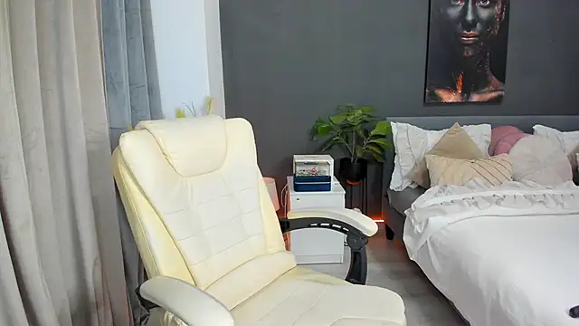 Snapshot of Sonia__Rey chatting on November 6, 2025, 5:39 pm Sonia Rey online show from November 6, 2025, 5:39 pm