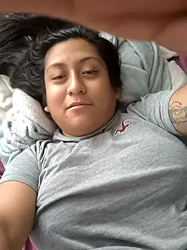 Snapshot of EmpaticBolillo chatting on October 16, 2025, 3:09 pm EmpaticBolillo online show from October 16, 2025, 3:09 pm