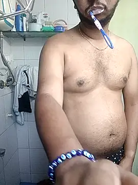 Snapshot of Mmm992170 chatting on February 16, 2026, 3:27 am Mmm992170 online show from February 16, 2026, 3:27 am