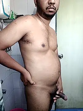 Snapshot of Mmm992170 chatting on March 19, 2025, 6:03 am Mmm992170 online show from March 19, 2025, 6:03 am