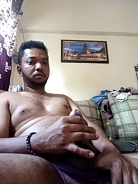 Snapshot of Mmm992170 chatting on March 12, 2026, 4:18 am Mmm992170 online show from March 12, 2026, 4:18 am