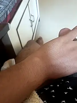 Snapshot of Mmm992170 chatting on February 26, 2026, 7:08 am Mmm992170 online show from February 26, 2026, 7:08 am