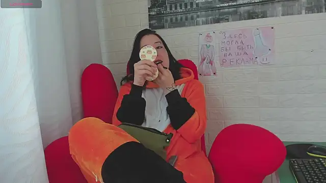 adell berry online show from November 1, 2025, 7:02 am