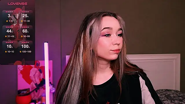 Snapshot of Kimiko__ chatting on December 19, 2025, 2:52 pm Kimiko online show from December 19, 2025, 2:52 pm