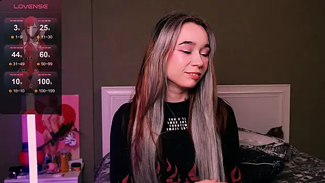 Snapshot of Kimiko__ chatting on December 21, 2025, 3:25 pm Kimiko online show from December 21, 2025, 3:25 pm