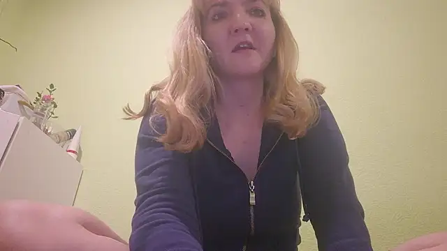 EstrellaWalters online show from January 2, 2025, 6:56 pm