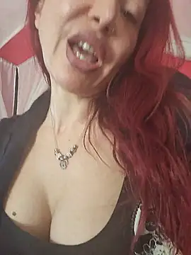 Snapshot of Carolina_red chatting on March 9, 2026, 12:41 pm Carolina red online show from March 9, 2026, 12:41 pm