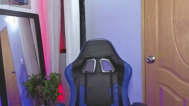 Snapshot of Veronica_111 chatting on March 11, 2026, 12:15 am Veronica 111 online show from March 11, 2026, 12:15 am