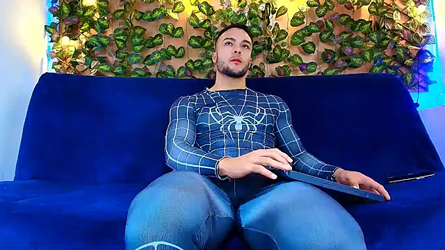 Snapshot of alexander_collin02 chatting on October 31, 2025, 1:08 pm alexander collin02 online show from October 31, 2025, 1:08 pm