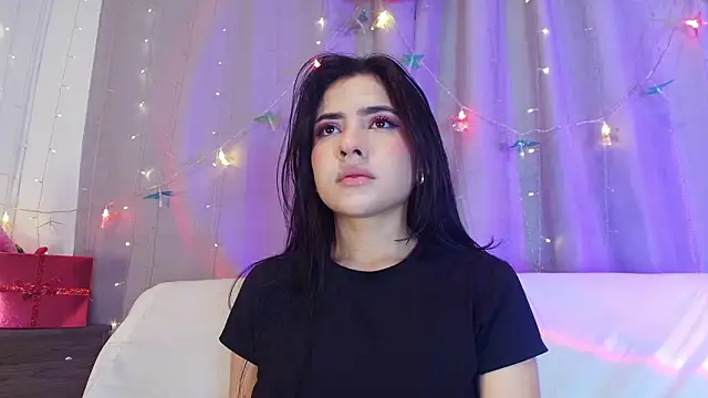 Snapshot of adara_johnson__ chatting on February 12, 2026, 11:43 am adara johnson online show from February 12, 2026, 11:43 am