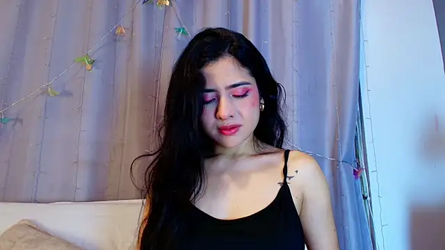 adara johnson   online show from January 19, 2026, 11:47 am