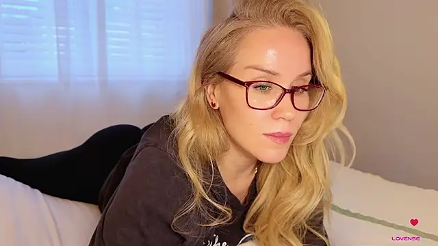 Snapshot of Myassistant chatting on November 3, 2025, 4:43 pm Myassistant online show from November 3, 2025, 4:43 pm