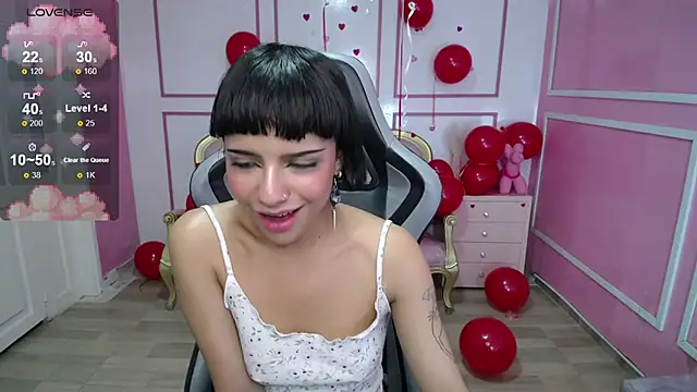 Snapshot of kathina_t chatting on February 20, 2025, 11:32 pm kathina t online show from February 20, 2025, 11:32 pm