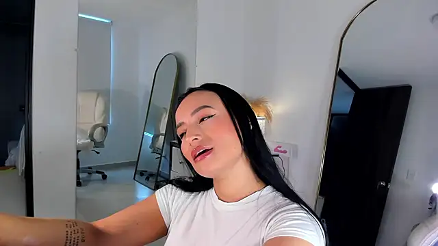 Snapshot of alexa_tobar chatting on May 31, 2026, 7:03 pm alexa tobar online show from May 31, 2026, 7:03 pm