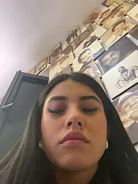 sophie conor online show from March 18, 2025, 9:10 pm