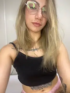 Snapshot of loira_messi chatting on February 13, 2026, 2:55 am loira messi online show from February 13, 2026, 2:55 am