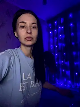 Snapshot of Starry_Siren chatting on November 5, 2025, 5:49 pm Starry Siren online show from November 5, 2025, 5:49 pm