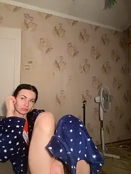 Snapshot of Starry_Siren chatting on November 28, 2025, 3:12 pm Starry Siren online show from November 28, 2025, 3:12 pm