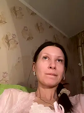 Snapshot of Starry_Siren chatting on December 4, 2025, 3:22 pm Starry Siren online show from December 4, 2025, 3:22 pm