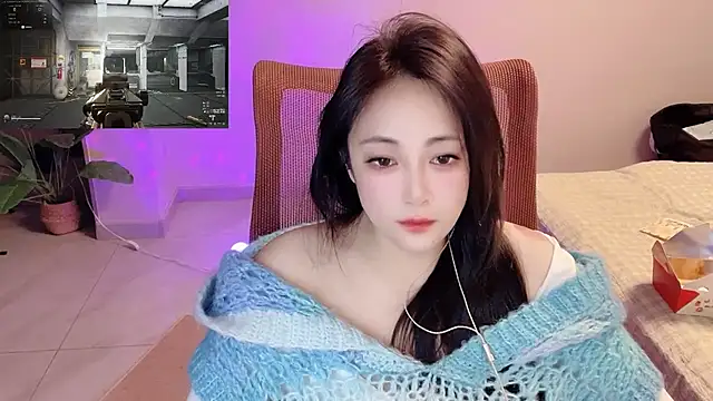 Daisy-77 online show from April 29, 2026, 1:04 pm