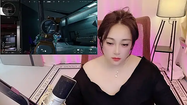 Daisy-77 online show from August 1, 2026, 1:42 pm