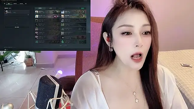 Snapshot of Daisy-77 chatting on February 19, 2026, 5:59 am Daisy-77 online show from February 19, 2026, 5:59 am