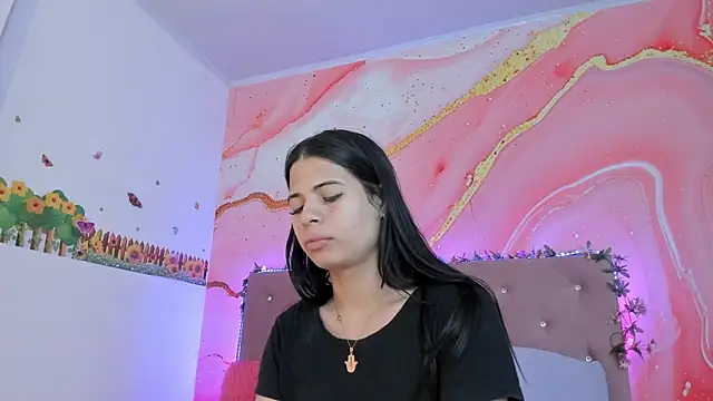 Daisy  rose online show from February 15, 2025, 11:06 am