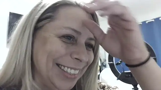 Hotslut187 online show from February 19, 2026, 4:09 am