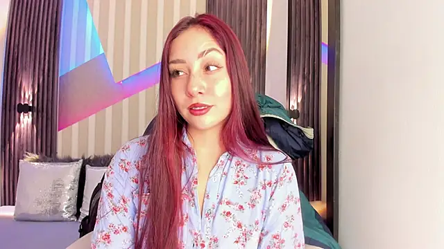 Snapshot of emily_layton chatting on November 18, 2025, 3:26 pm emily layton online show from November 18, 2025, 3:26 pm