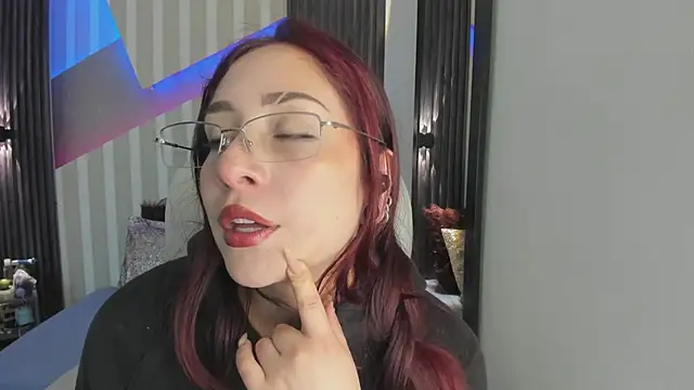 emily layton online show from December 17, 2025, 3:06 pm