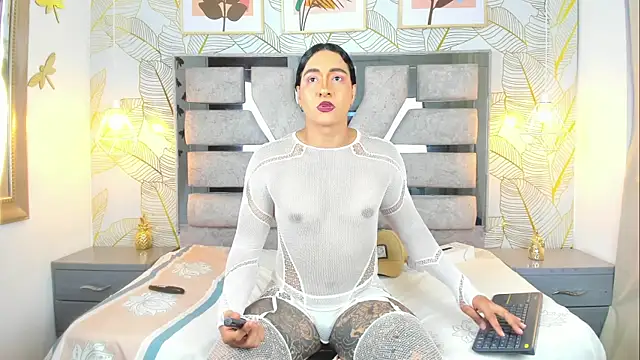 Alison Chan  online show from June 12, 2026, 10:40 pm