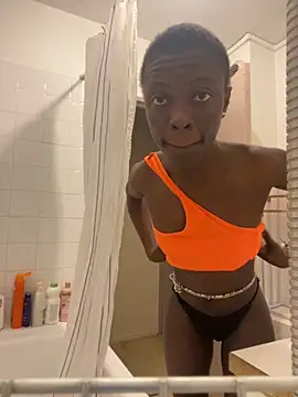 Snapshot of pupine35 chatting on November 21, 2025, 12:59 pm pupine35 online show from November 21, 2025, 12:59 pm