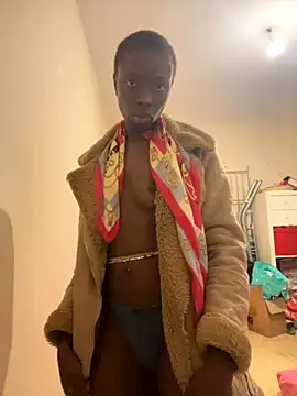 Snapshot of pupine35 chatting on November 20, 2025, 10:05 am pupine35 online show from November 20, 2025, 10:05 am