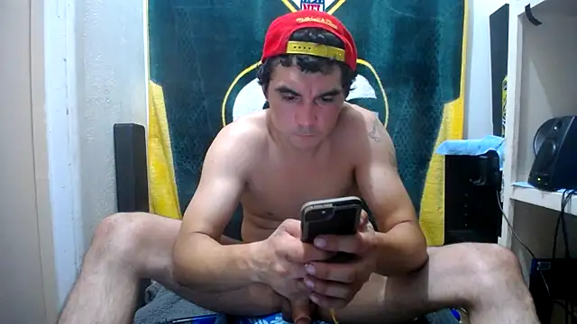 Snapshot of Apeezy14 chatting on December 5, 2024, 11:12 am Apeezy14 online show from December 5, 2024, 11:12 am